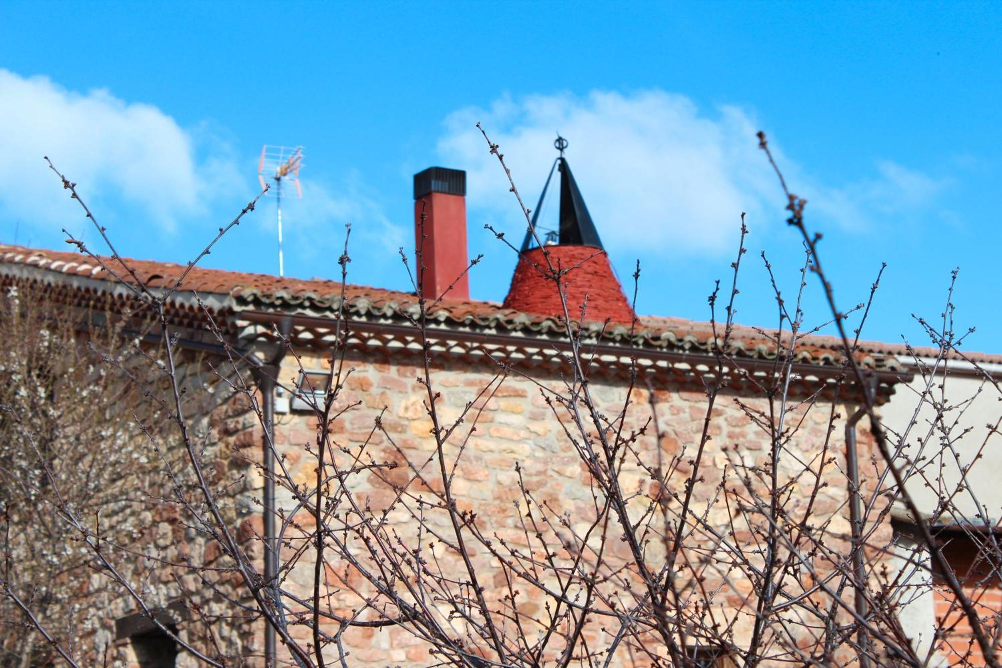 La Chimenea De Soria I Y I I Guest House Espeja de San Marcelino Eksteriør bilde