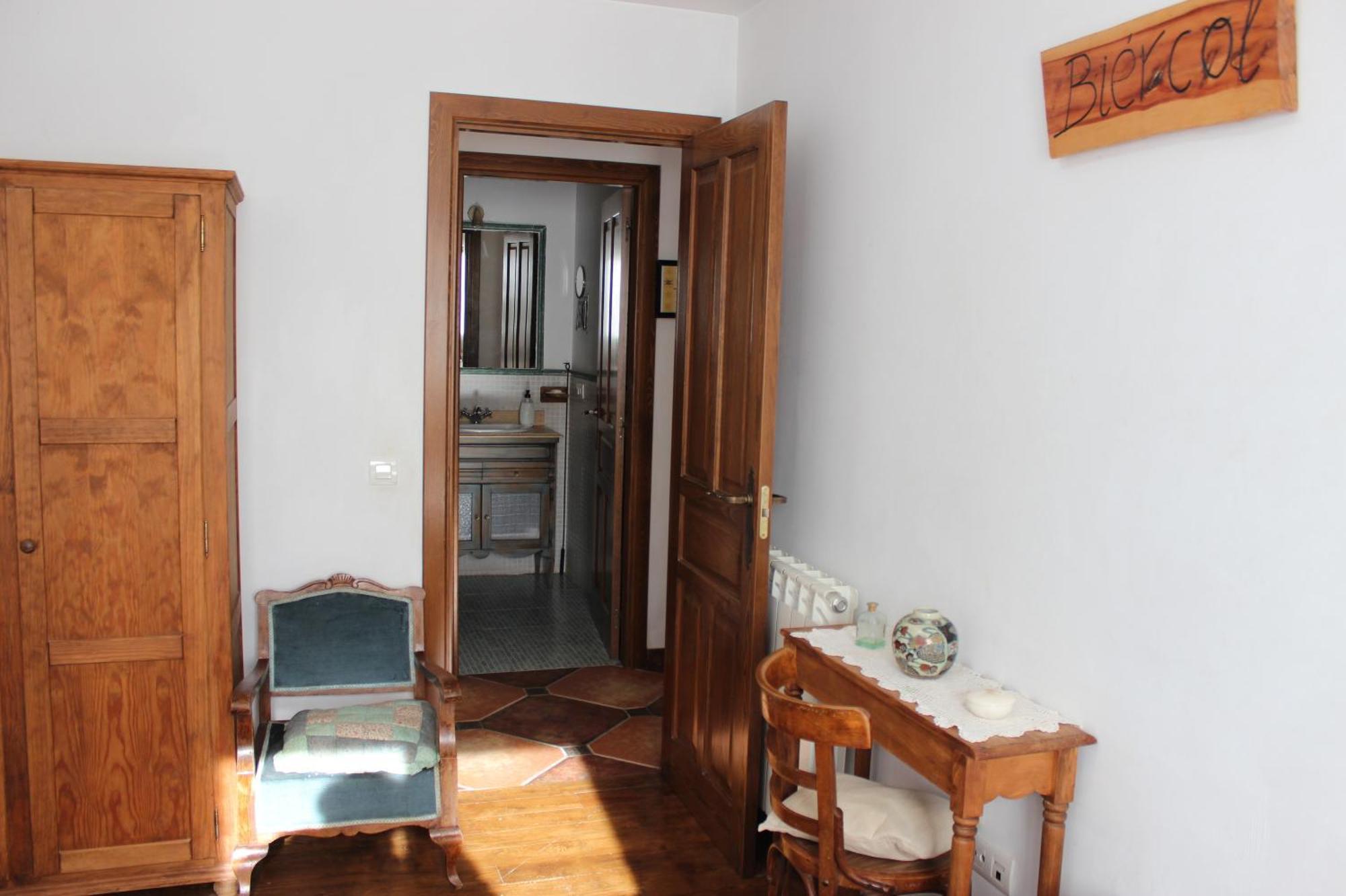 La Chimenea De Soria I Y I I Guest House Espeja de San Marcelino Eksteriør bilde