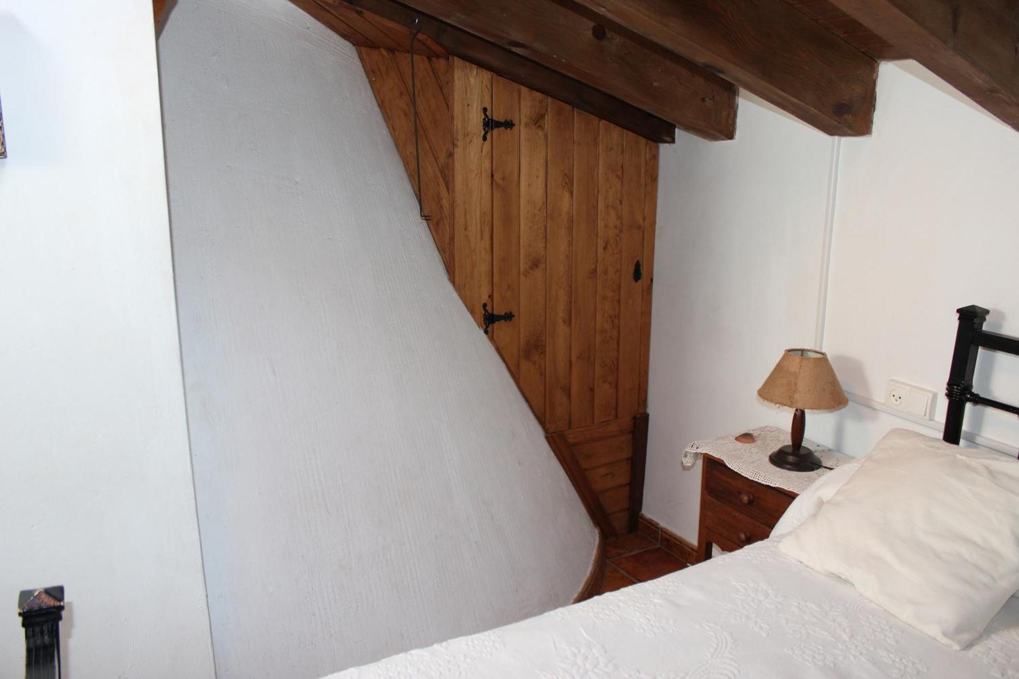 La Chimenea De Soria I Y I I Guest House Espeja de San Marcelino Eksteriør bilde