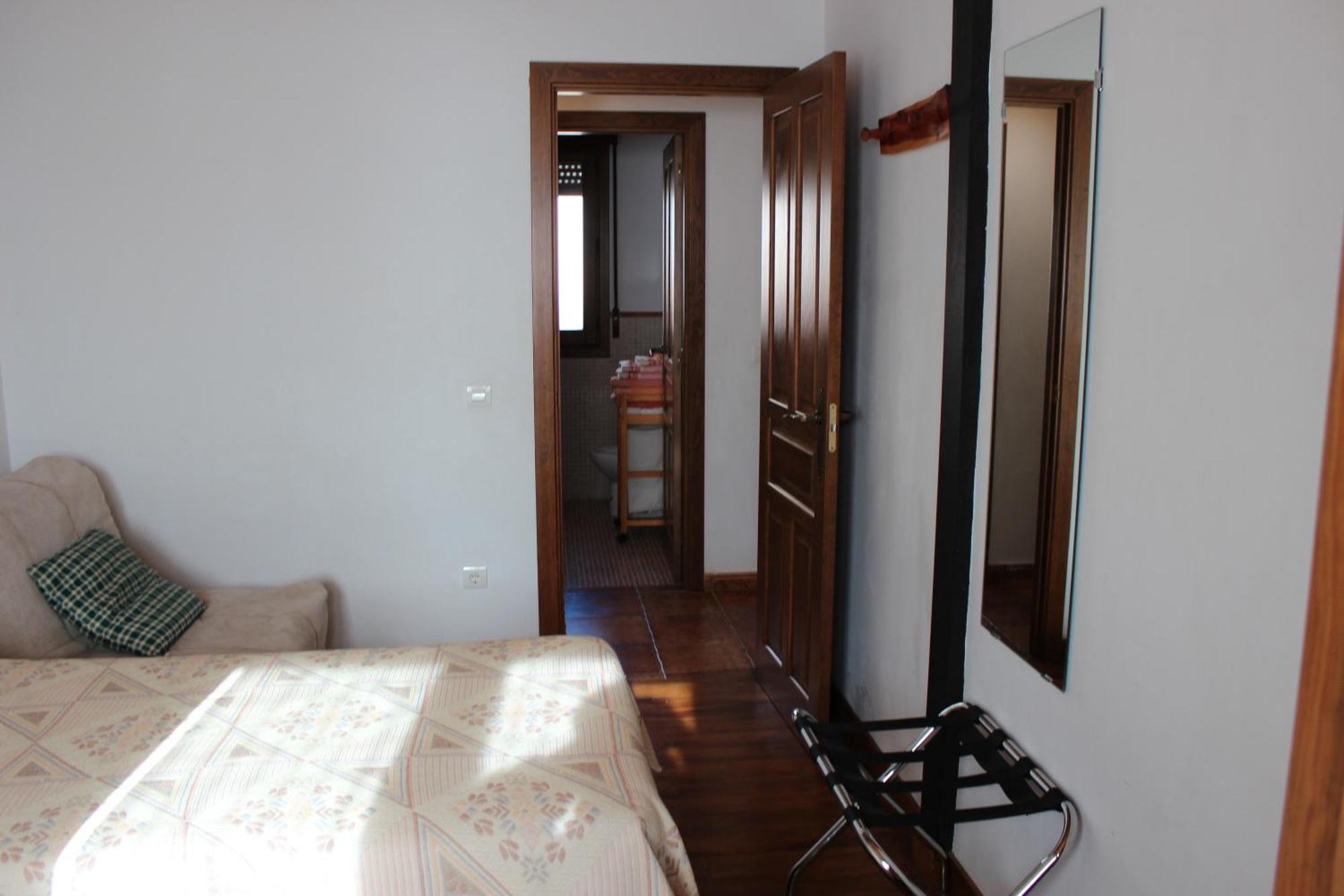 La Chimenea De Soria I Y I I Guest House Espeja de San Marcelino Eksteriør bilde